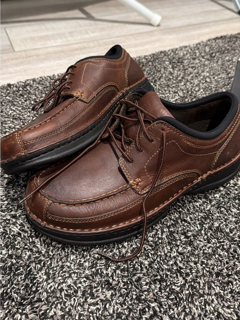 RedHead Brown Leather Lace-Up Casual Shoes